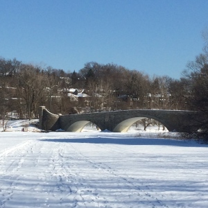 Bridge over the Humber River in winter